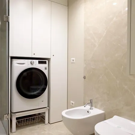 Hostmate - - Putignani Appartamento *